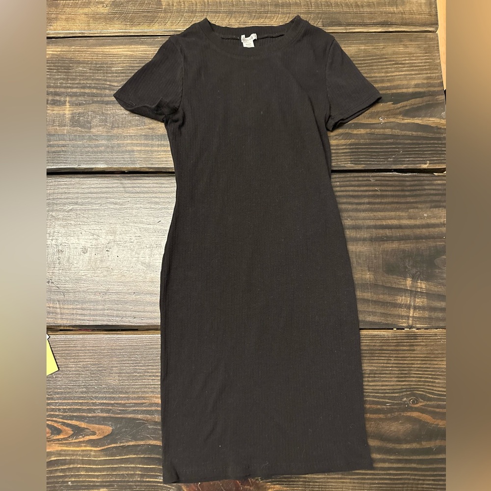 Bozzolo Classic Black Midi Dress